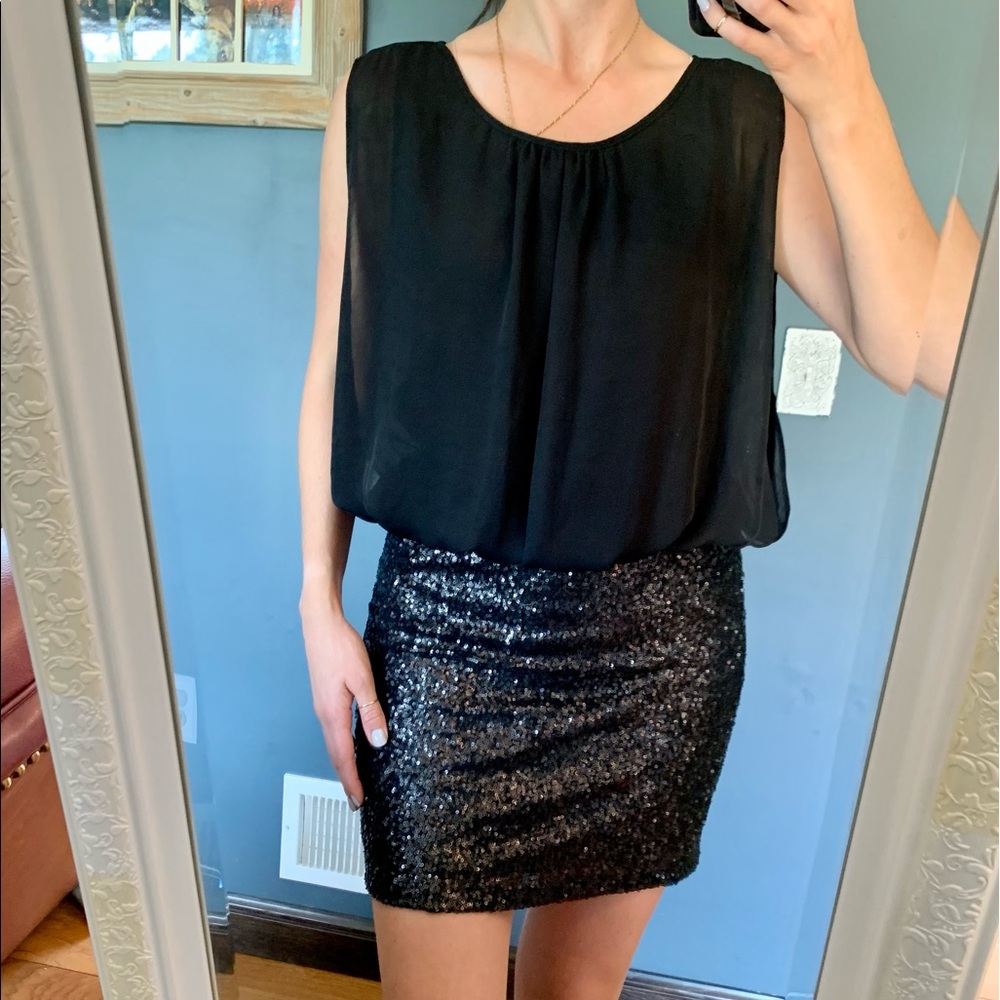 EUC Sequin Homecoming Prom Special Occasion Dress